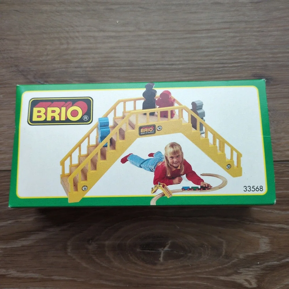 NEW Vtg 90's BRIO Footbridge + People Yellow Wood Railway Train Accessory 33568